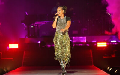 Dennison en tournée avec Alicia Keys au Japon