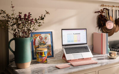 Casa Pop-Up Desk, Logitech réinvente la mobilité créative